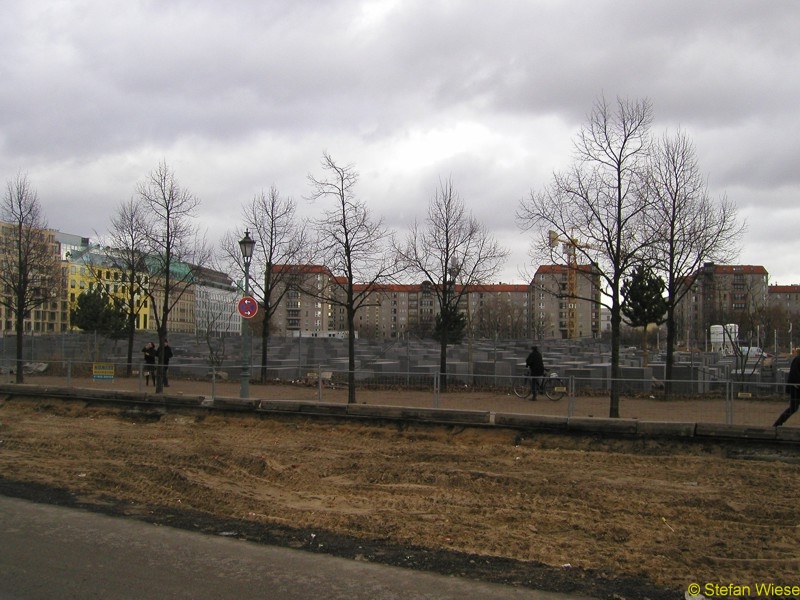 Berlin: Stelenfeld-Holocaust Mahnmal (Stelenfeld)