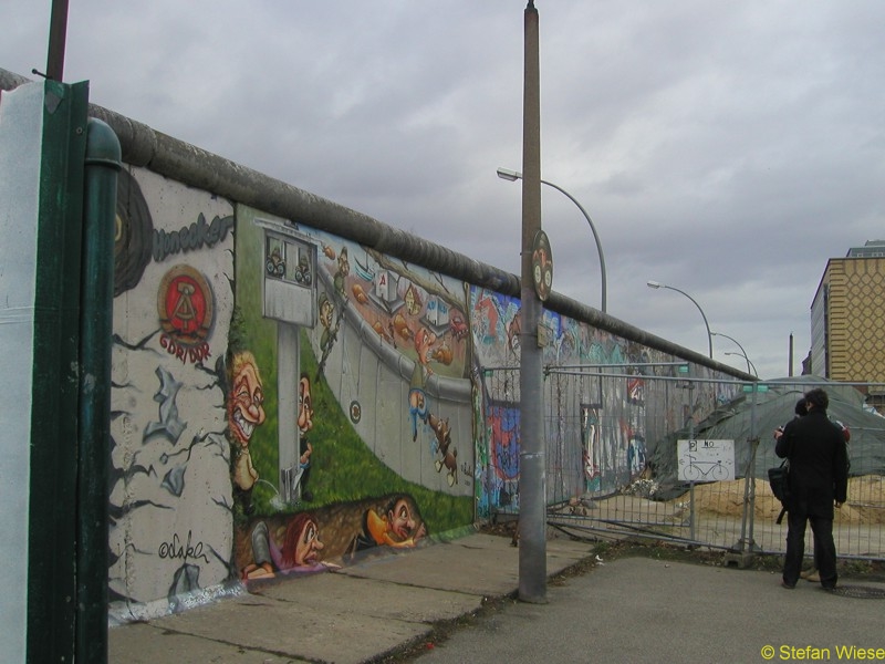 Berlin: Mauerdenkmal-East Side Gallery (Mauerdenkmal an der Muehlenstrasse)