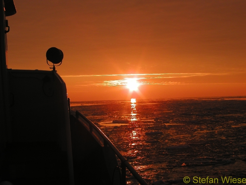 Sonnenaufgang-Sonnenuntergang (Sonnenaufgang im Winter 04)