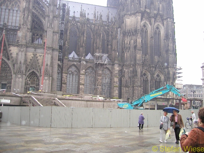 Koeln: Dom (Umbau der Domplatte)