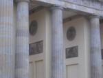 Berlin: Brandenburger Tor (Die Saeulen des Brandenburger Tors)